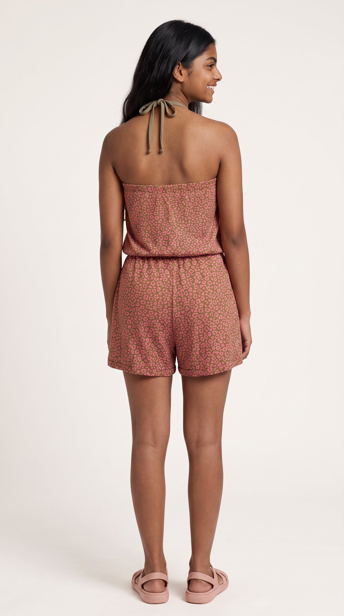 Combishort Ibiza Léopard Rose Fond Kaki porté, vue dos