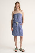 Robe Bali Léopard Bleu Fond Violet portée, vue face