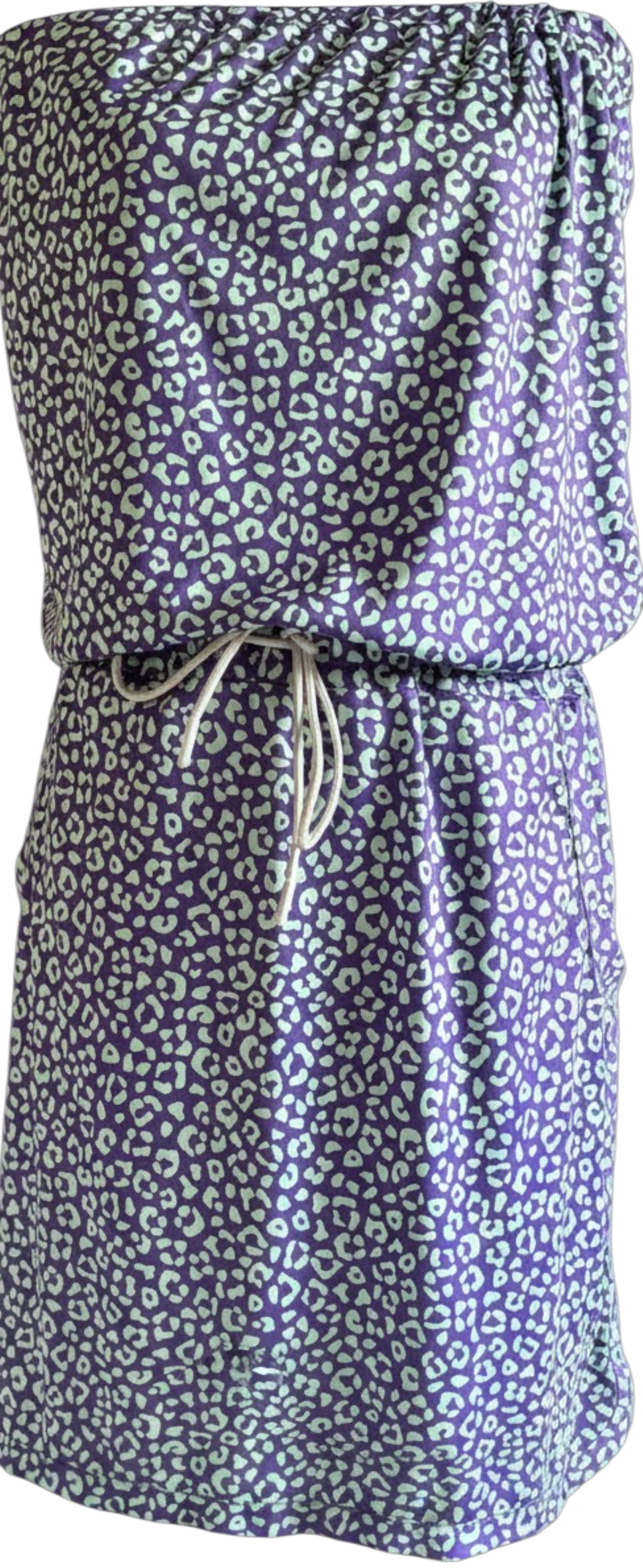 Robe Bali Léopard Bleu Fond Violet à plat, vue face