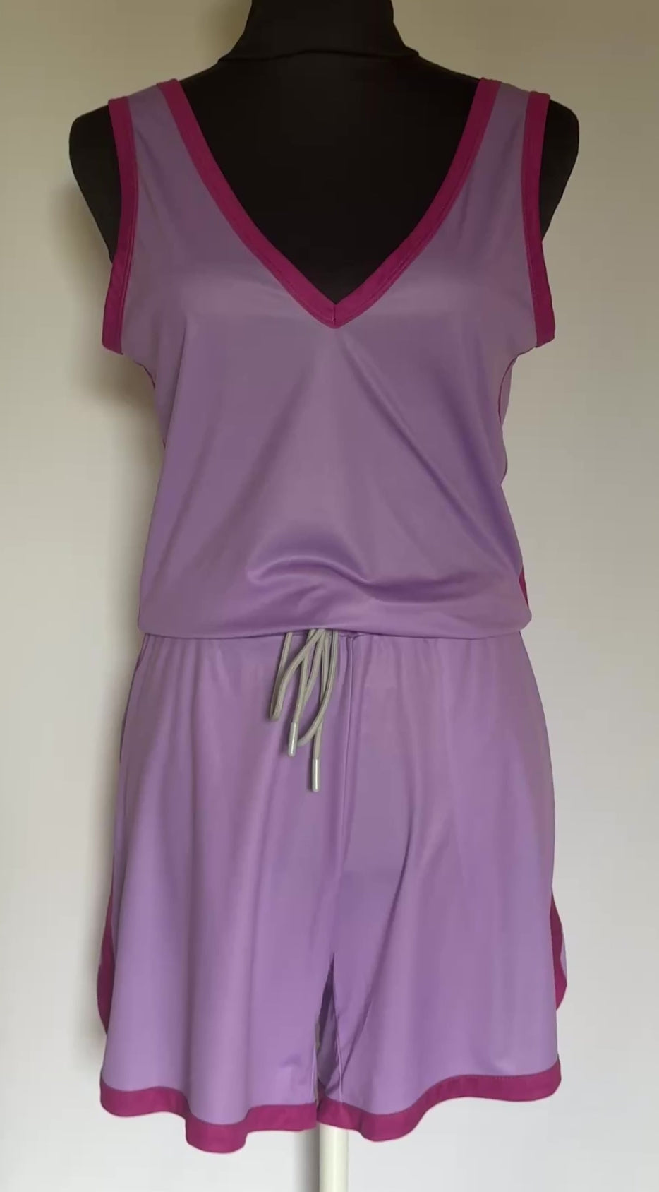Combishort Capri Plongeant Lilas, vidéo vue face