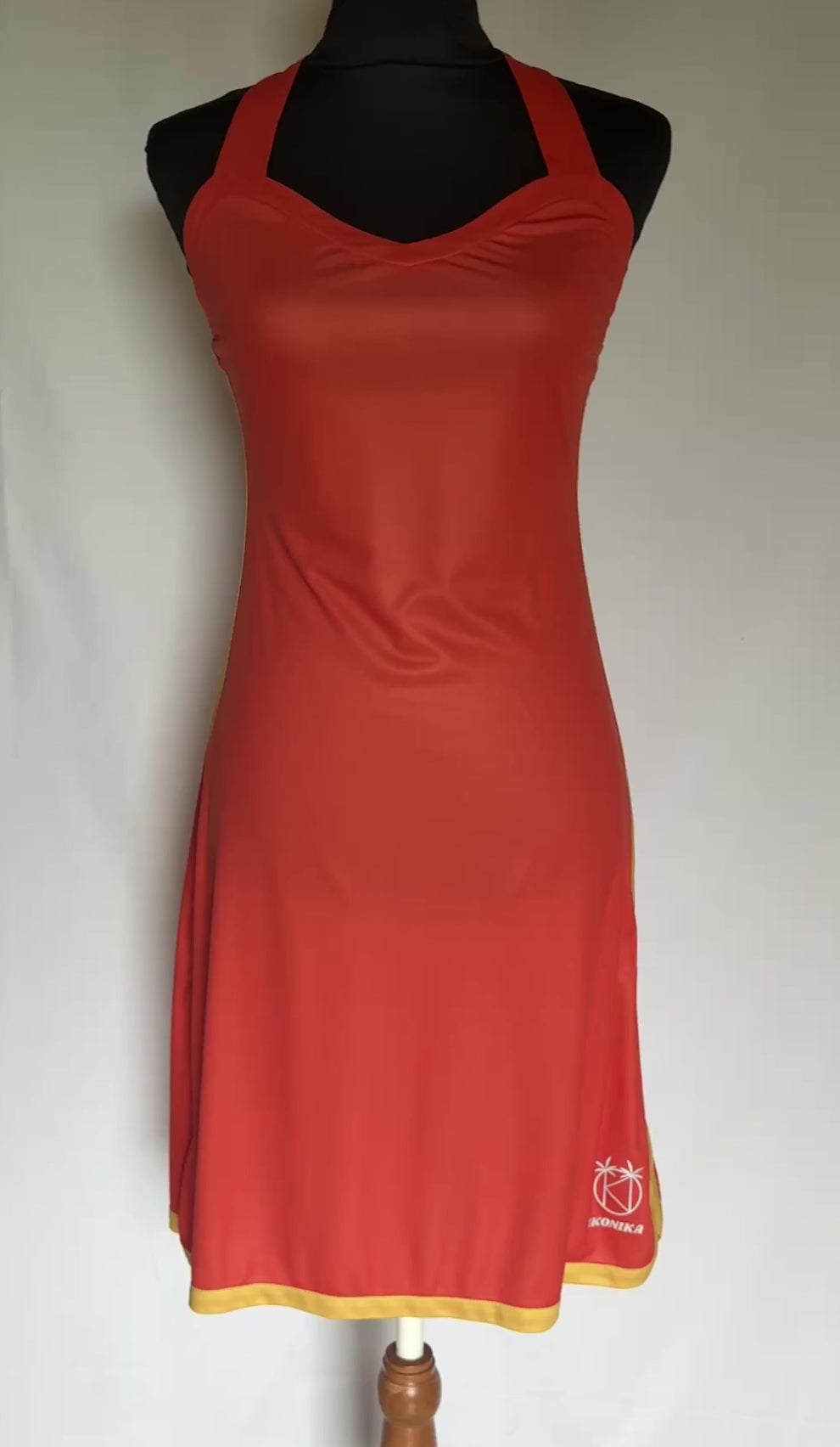Robe Fidji Orange, vidéo vue face